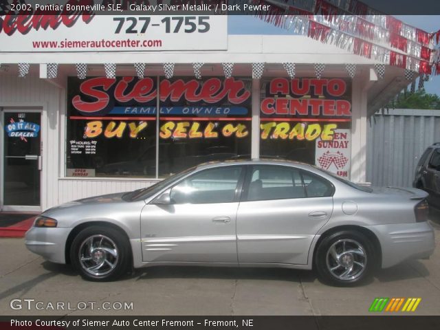 2002 Pontiac Bonneville SLE in Galaxy Silver Metallic