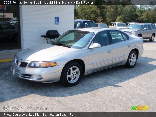 2005 Pontiac Bonneville SE in Liquid Silver Metallic