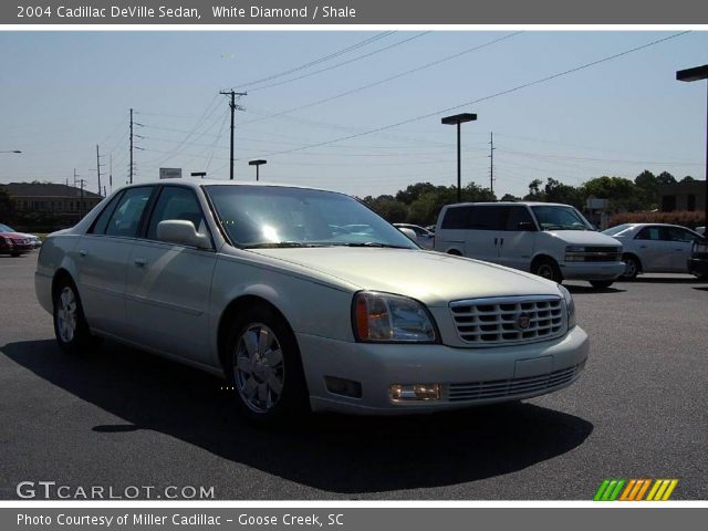 2004 Cadillac DeVille Sedan in White Diamond