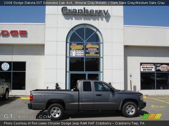 2008 Dodge Dakota SXT Extended Cab 4x4 in Mineral Gray Metallic