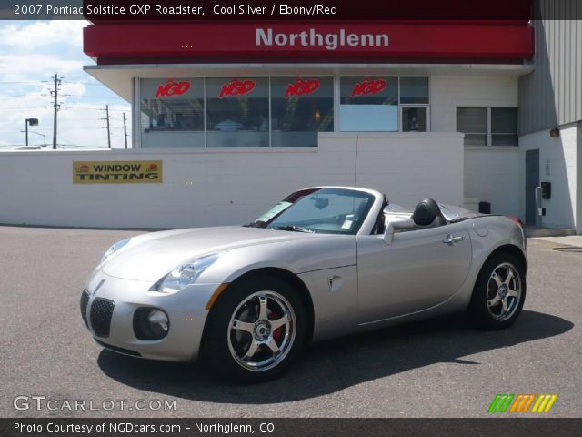 2007 Pontiac Solstice GXP Roadster in Cool Silver