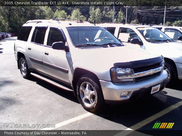 2005 Chevrolet TrailBlazer EXT LS 4x4 in Silverstone Metallic
