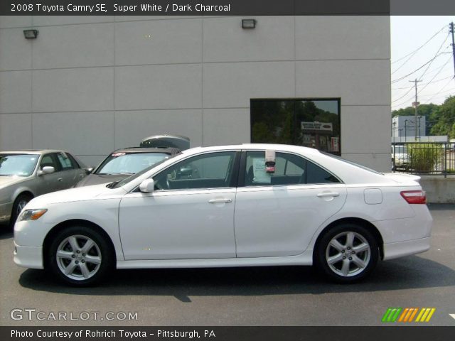 2008 Toyota Camry SE in Super White