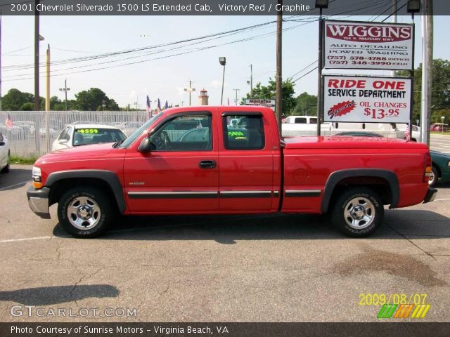 2001 Chevrolet Silverado 1500 LS Extended Cab in Victory Red