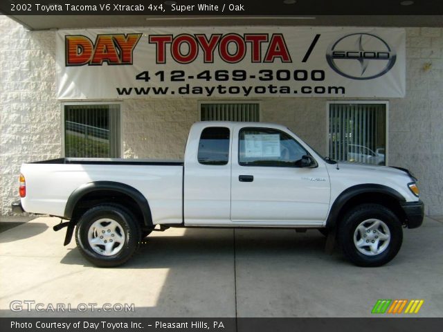 2002 Toyota Tacoma V6 Xtracab 4x4 in Super White