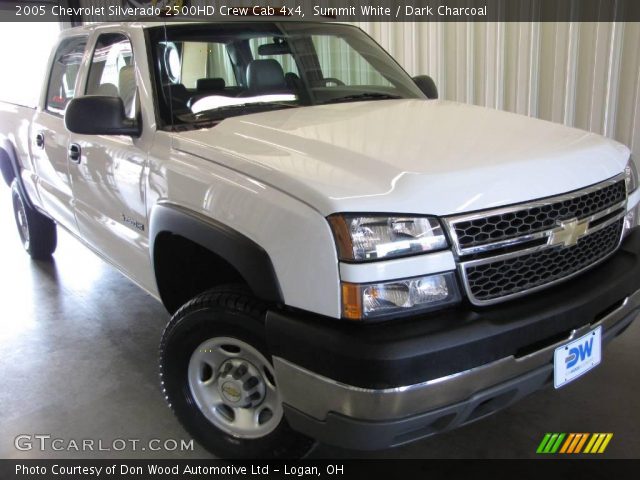 2005 Chevrolet Silverado 2500HD Crew Cab 4x4 in Summit White