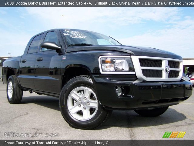 2009 Dodge Dakota Big Horn Extended Cab 4x4 in Brilliant Black Crystal Pearl