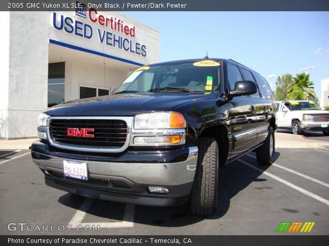 2005 GMC Yukon XL SLE in Onyx Black