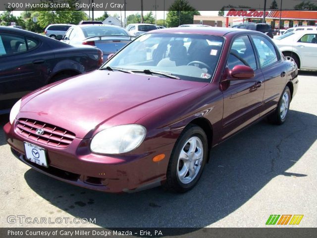 2000 Hyundai Sonata  in Ruby Red