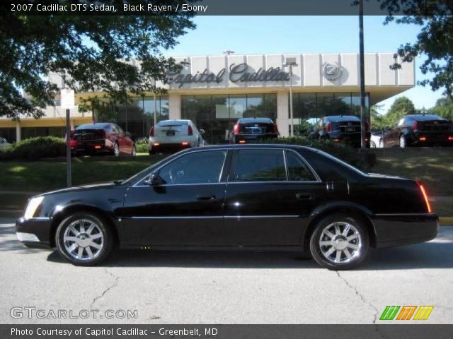 2007 Cadillac DTS Sedan in Black Raven