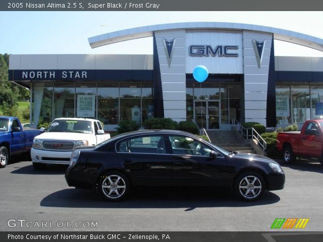 2005 Nissan Altima 2.5 S in Super Black