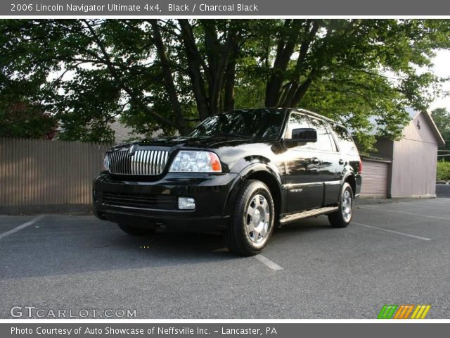 2006 Lincoln Navigator Ultimate 4x4 in Black