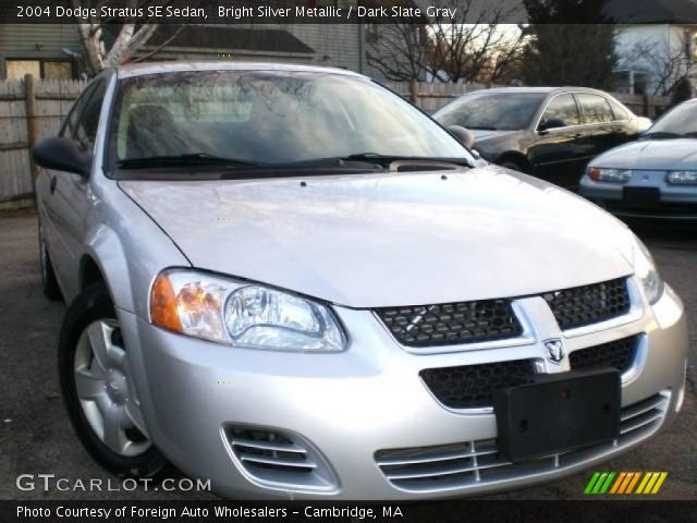 2004 Dodge Stratus SE Sedan in Bright Silver Metallic
