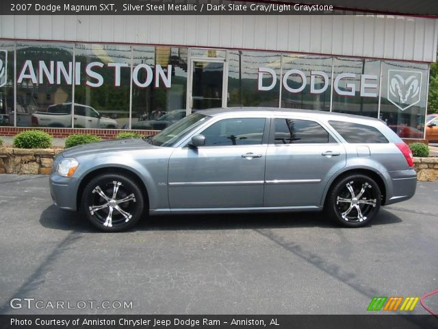 2007 Dodge Magnum SXT in Silver Steel Metallic