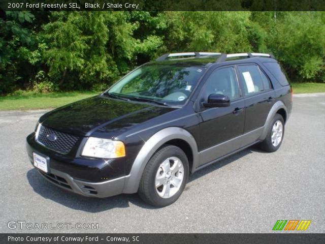 2007 Ford Freestyle SEL in Black