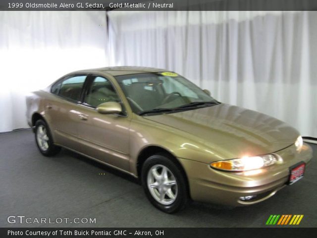 1999 Oldsmobile Alero GL Sedan in Gold Metallic