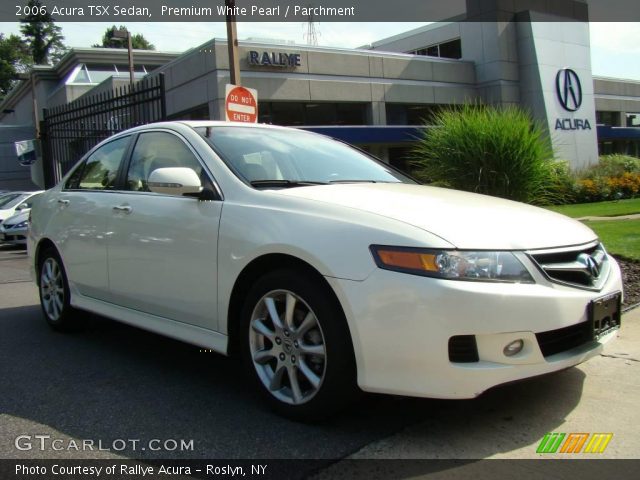 2006 Acura TSX Sedan in Premium White Pearl