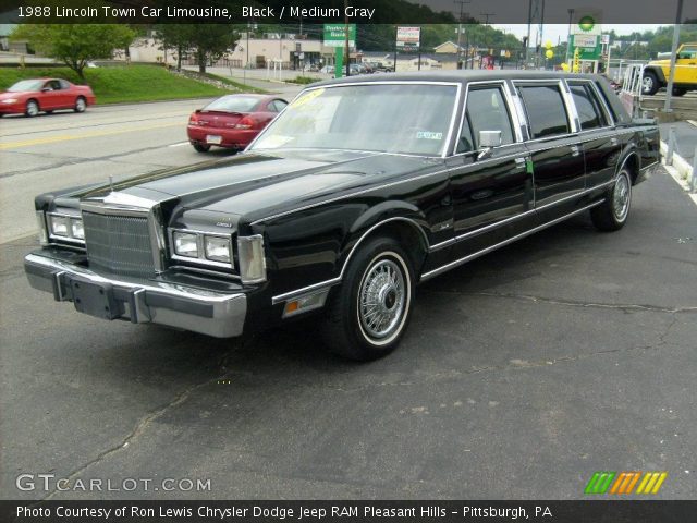 1988 Lincoln Town Car Limousine in Black