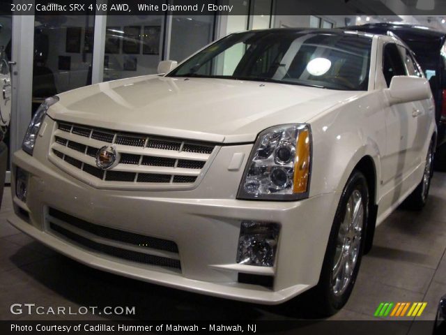 2007 Cadillac SRX 4 V8 AWD in White Diamond