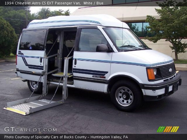 1994 Chevrolet Astro CS EXT Passenger Van in White