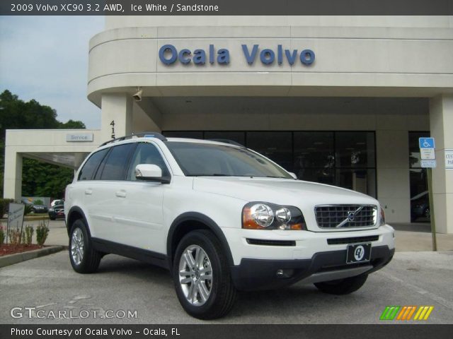 2009 Volvo XC90 3.2 AWD in Ice White