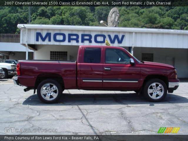2007 Chevrolet Silverado 1500 Classic LS Extended Cab 4x4 in Sport Red Metallic