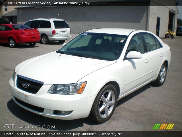 2006 Suzuki Forenza Sedan in Absolute White