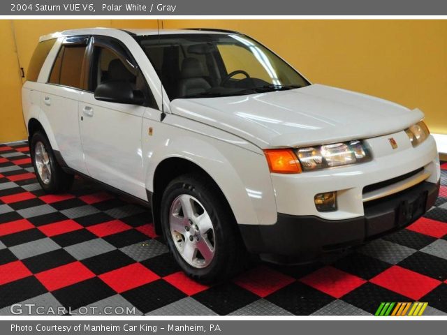2004 Saturn VUE V6 in Polar White