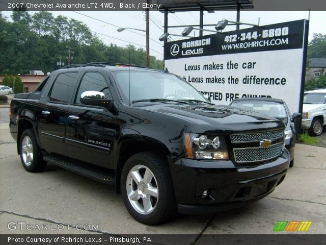 2007 Chevrolet Avalanche LTZ 4WD in Black