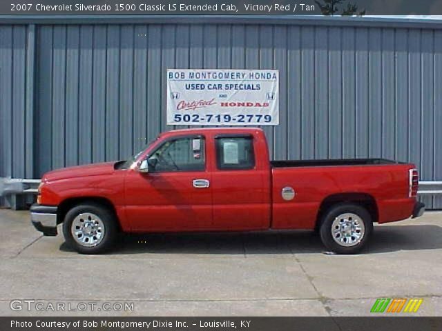 2007 Chevrolet Silverado 1500 Classic LS Extended Cab in Victory Red