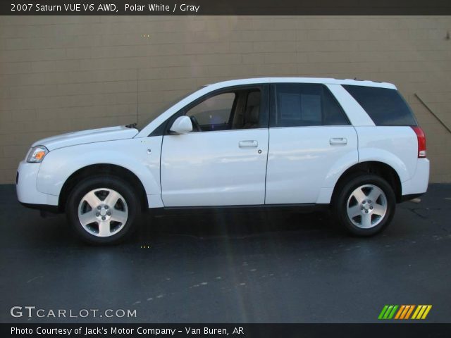 2007 Saturn VUE V6 AWD in Polar White