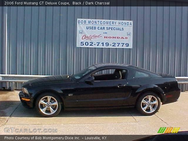 2006 Ford Mustang GT Deluxe Coupe in Black