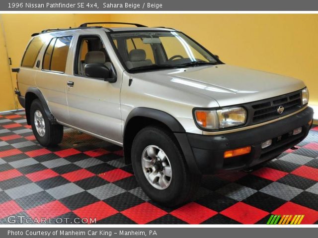 1996 Nissan Pathfinder SE 4x4 in Sahara Beige
