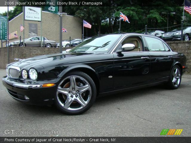 2006 Jaguar XJ Vanden Plas in Ebony Black