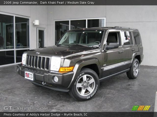 2006 Jeep Commander  in Dark Khaki Pearl