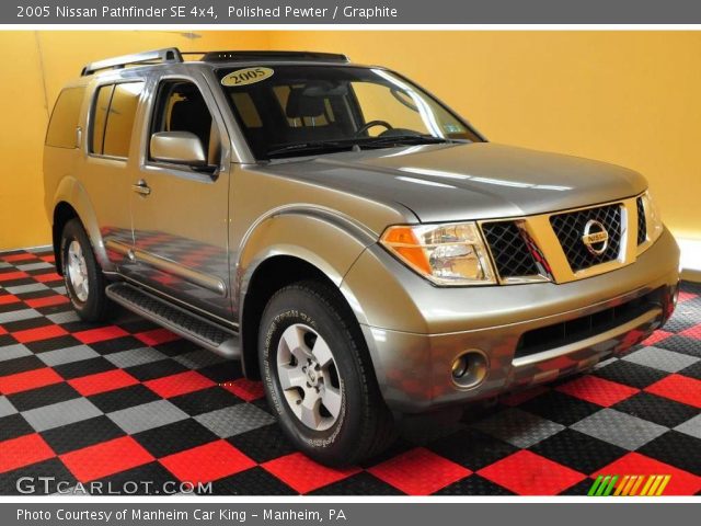 2005 Nissan Pathfinder SE 4x4 in Polished Pewter