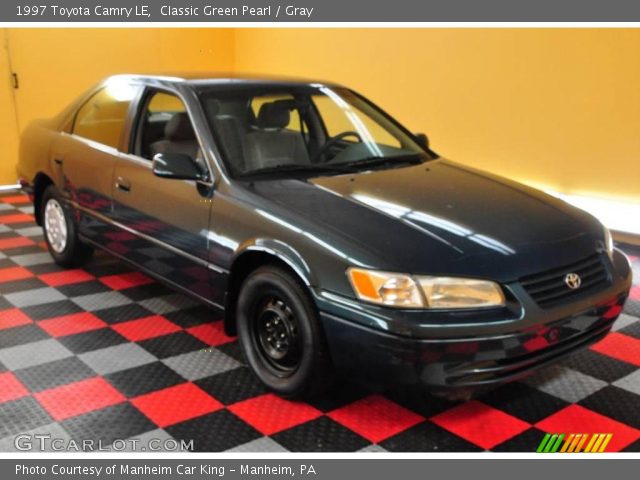 1997 Toyota Camry LE in Classic Green Pearl