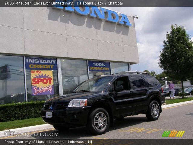 2005 Mitsubishi Endeavor Limited AWD in Kalapana Black