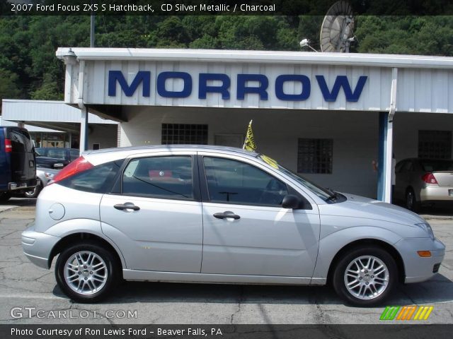 2007 Ford Focus ZX5 S Hatchback in CD Silver Metallic