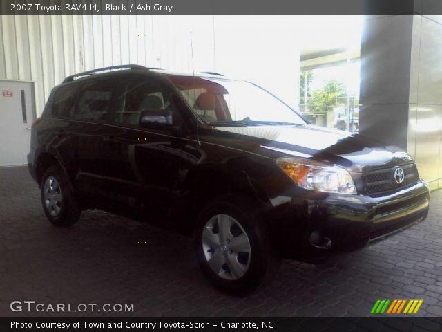 2007 Toyota RAV4 I4 in Black