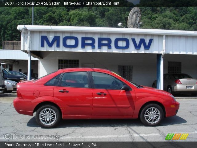 2007 Ford Focus ZX4 SE Sedan in Infra-Red