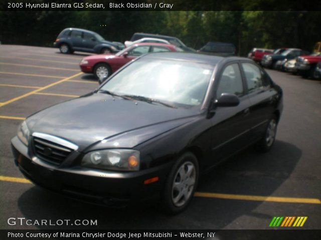 2005 Hyundai Elantra GLS Sedan in Black Obsidian