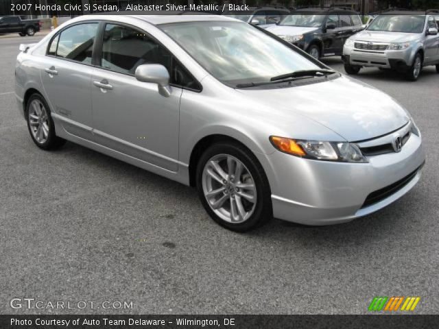 2007 Honda Civic Si Sedan in Alabaster Silver Metallic