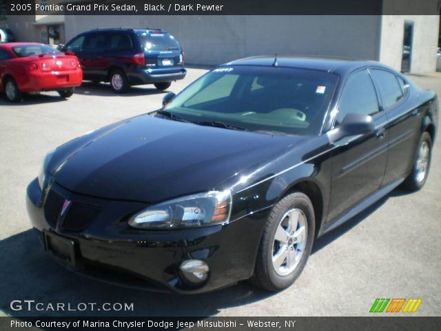 2005 Pontiac Grand Prix Sedan in Black