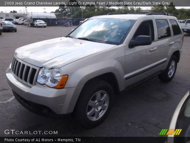 2009 Jeep Grand Cherokee Laredo in Light Graystone Pearl