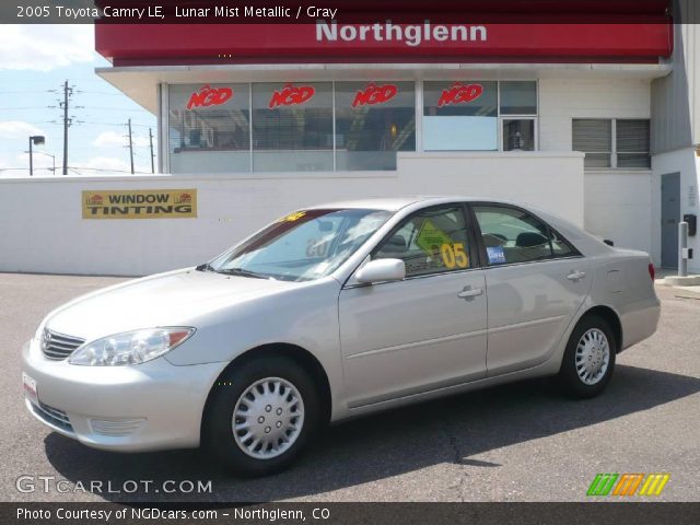 2005 Toyota Camry LE in Lunar Mist Metallic