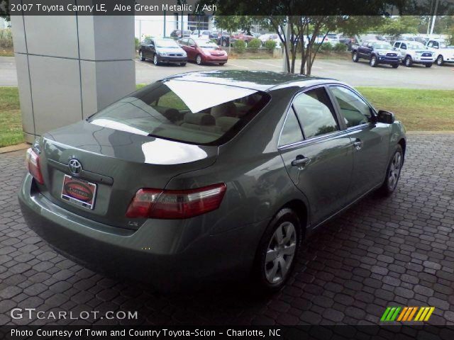 2007 Toyota Camry LE in Aloe Green Metallic