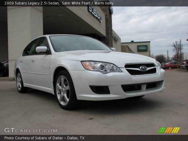 2009 Subaru Legacy 2.5i Sedan in Satin White Pearl
