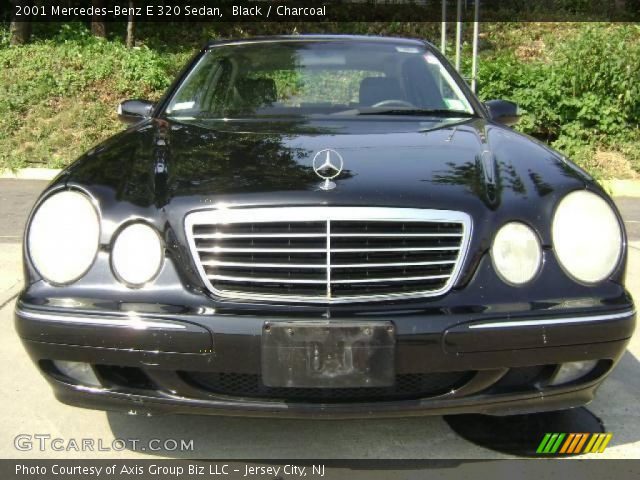 2001 Mercedes-Benz E 320 Sedan in Black