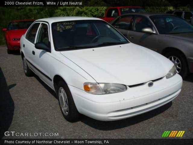 2000 Chevrolet Prizm  in White